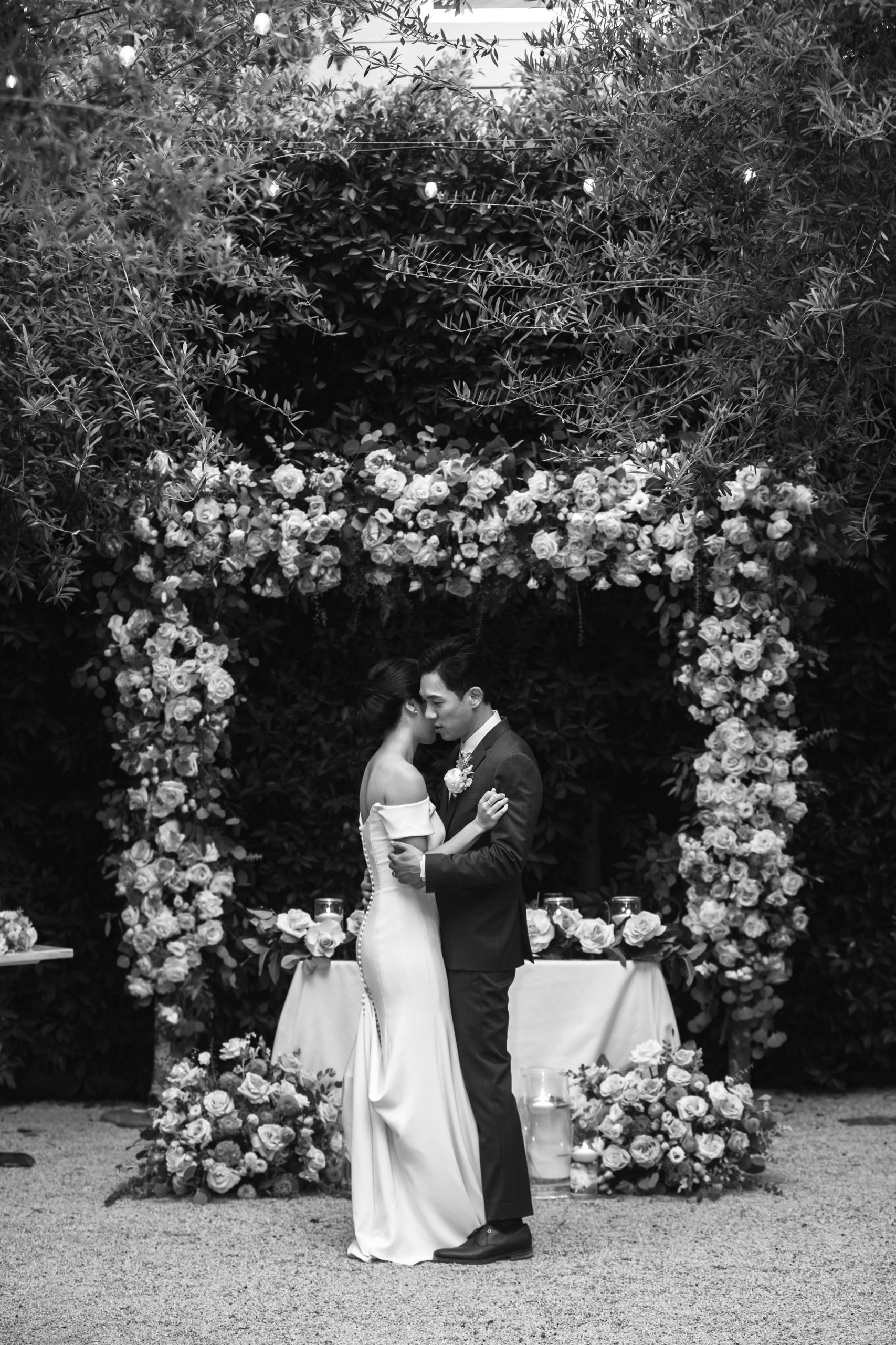 Iris + Jude&#8217;s Intimate Wedding in the Garden